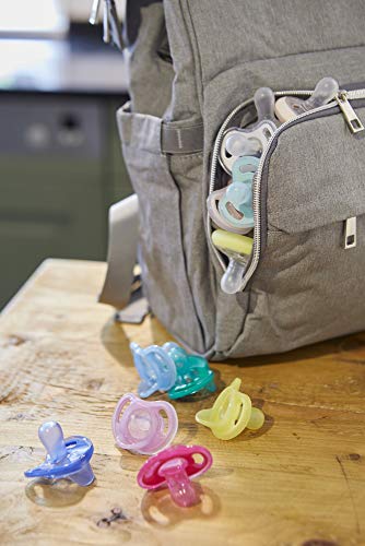 Tommee Tippee Ultra-Light Silicone Pacifier, Symmetrical One-Piece Design, BPA-Free Silicone Binkies, 0-6m, 4-Count