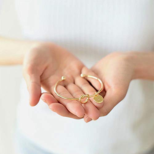Bridesmaid Proposal Gifts, Gold Tie the Knot Bridesmaid Bracelet with Initial A Bridesmaids Gifts for Wedding, Matron Maid of Honor Gift Bridal Party Gifts Wedding Jewelry Flower Girls Proposal Gifts