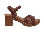 CUSHIONAIRE Women's Vintage Faux Wood Sandals