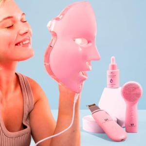 LED Face Mask Light Therapy Spa Kit (4 Pieces)