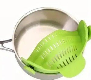 Kitchen SNAP'N STRAIN Collapsible Colander Plus Soup Funnel Universal Size - Clip-On Strainer for Pots and Pans, Cool Kitchen Gadgets - Essential Kitchen Finds and Cooking Tool - Easy to Use (GREEN)
