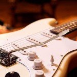 Max Gigkit White Electric Guitar Starter Kit