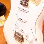 Max Gigkit White Electric Guitar Starter Kit