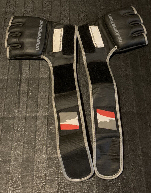 Black Competition Pro Style MMA Gloves