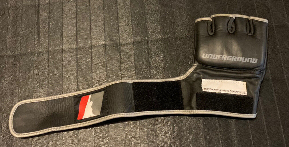 Black Competition Pro Style MMA Gloves