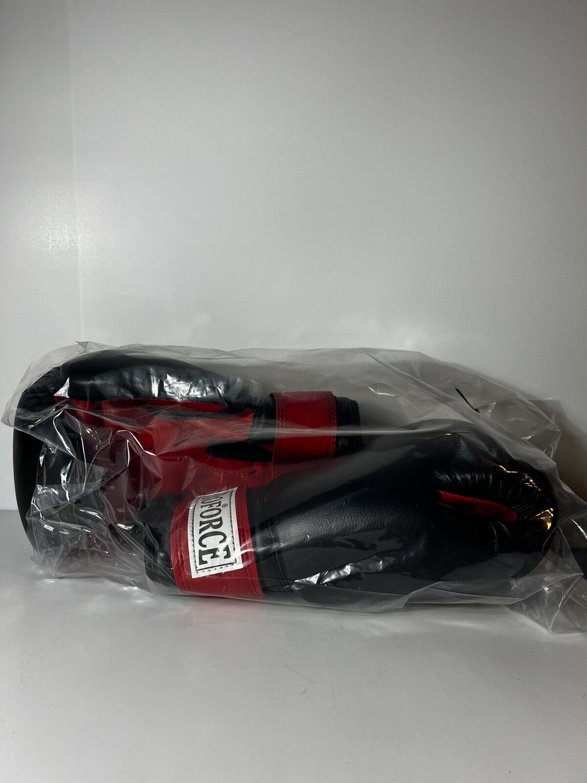 Black Leatherette Unisex Boxing Bag Gloves - Red Palm