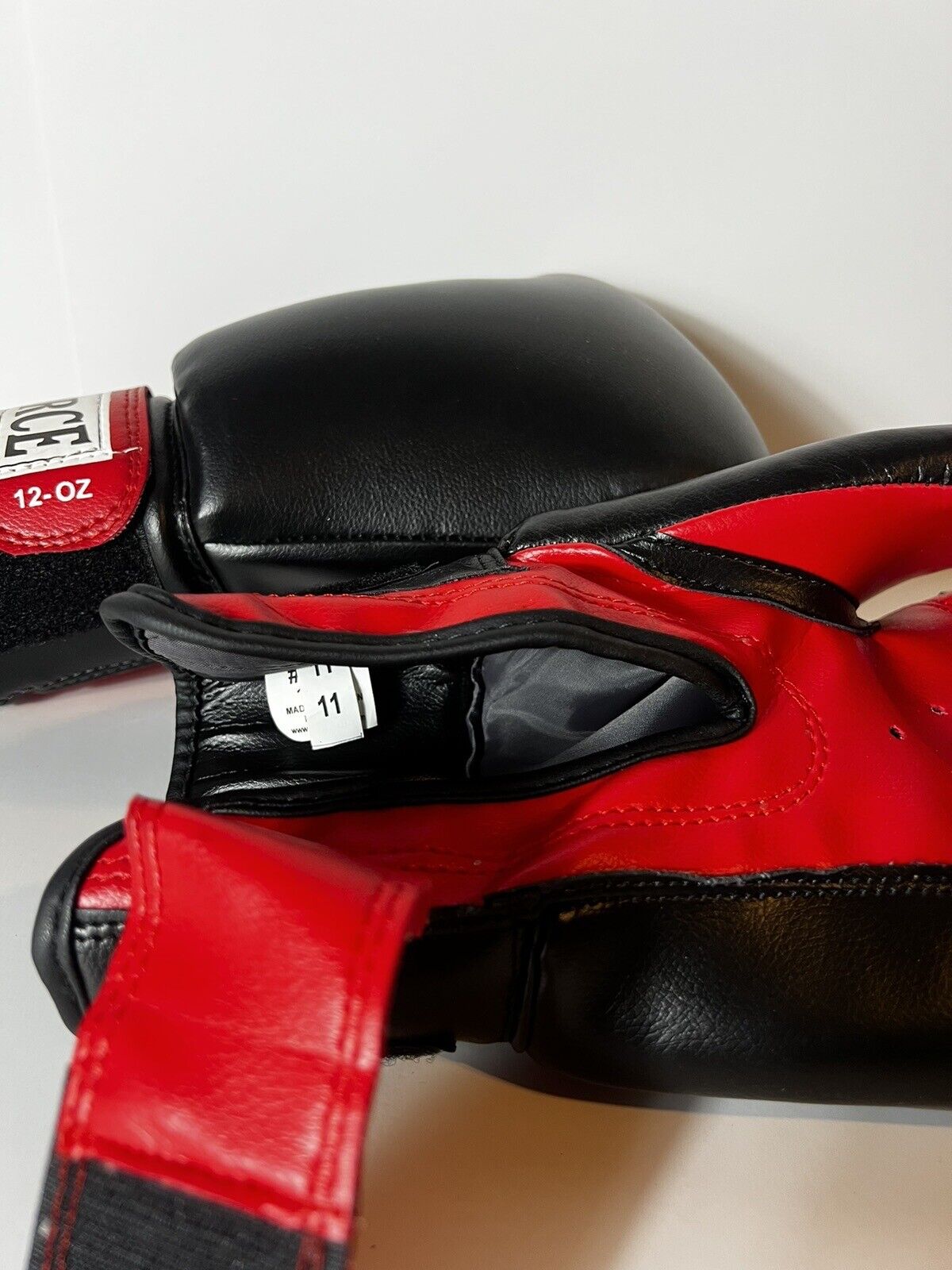 Black Leatherette Unisex Boxing Bag Gloves - Red Palm
