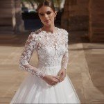 Charming Lace A-Line Wedding Dress for Brides