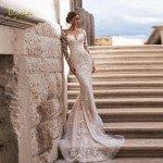 Elegant Mermaid Wedding Dress with Detachable Train