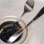 DANCO Disposal Genie Kitchen Sink Splash Guard