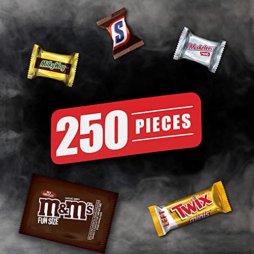 SNICKERS, M&M'S, TWIX, MILKY WAY & 3 MUSKETEERS Mixed Chocolate Bulk Halloween Candy - 77.63oz/250 Pieces