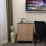 DecorShore 20” Navy Blue & Gold Mosaic Floor Vase – Tall Metal with Geometric Tessellation Pattern | Handmade Decorative Vase for Home Decor, Living Room, Bedroom, Centerpiece & Tabletop