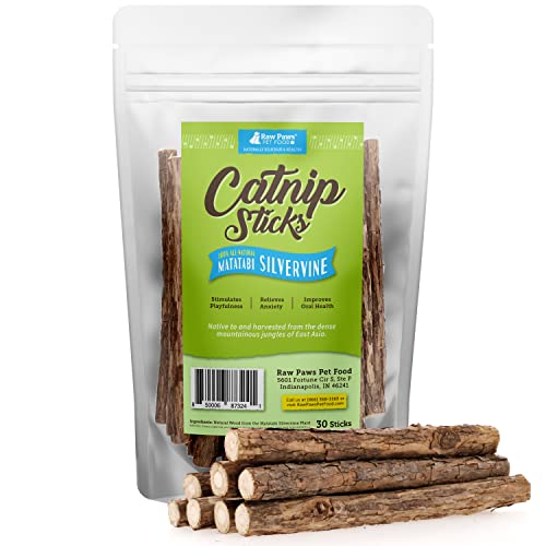 Raw Paws Natural Matatabi Cat Stick Treat, 30 Pack - Unprocessed, Safe & Healthy - Cat Silvervine Sticks for Cats of All Ages - Natural Catnip Chew Sticks - Silvervine Cat Toy - Catnip Sticks for Cats