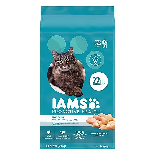 IAMS PROACTIVE HEALTH Adult Indoor Weight Control & Hairball Control Dry Cat Food with Chicken, Turkey, and Garden Greens, 22 lb. Bag