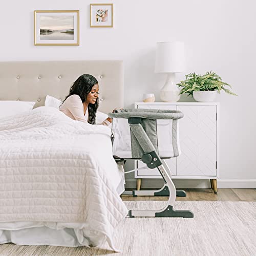 Baby Delight Beside Me Dreamer Bassinet & Bedside Sleeper