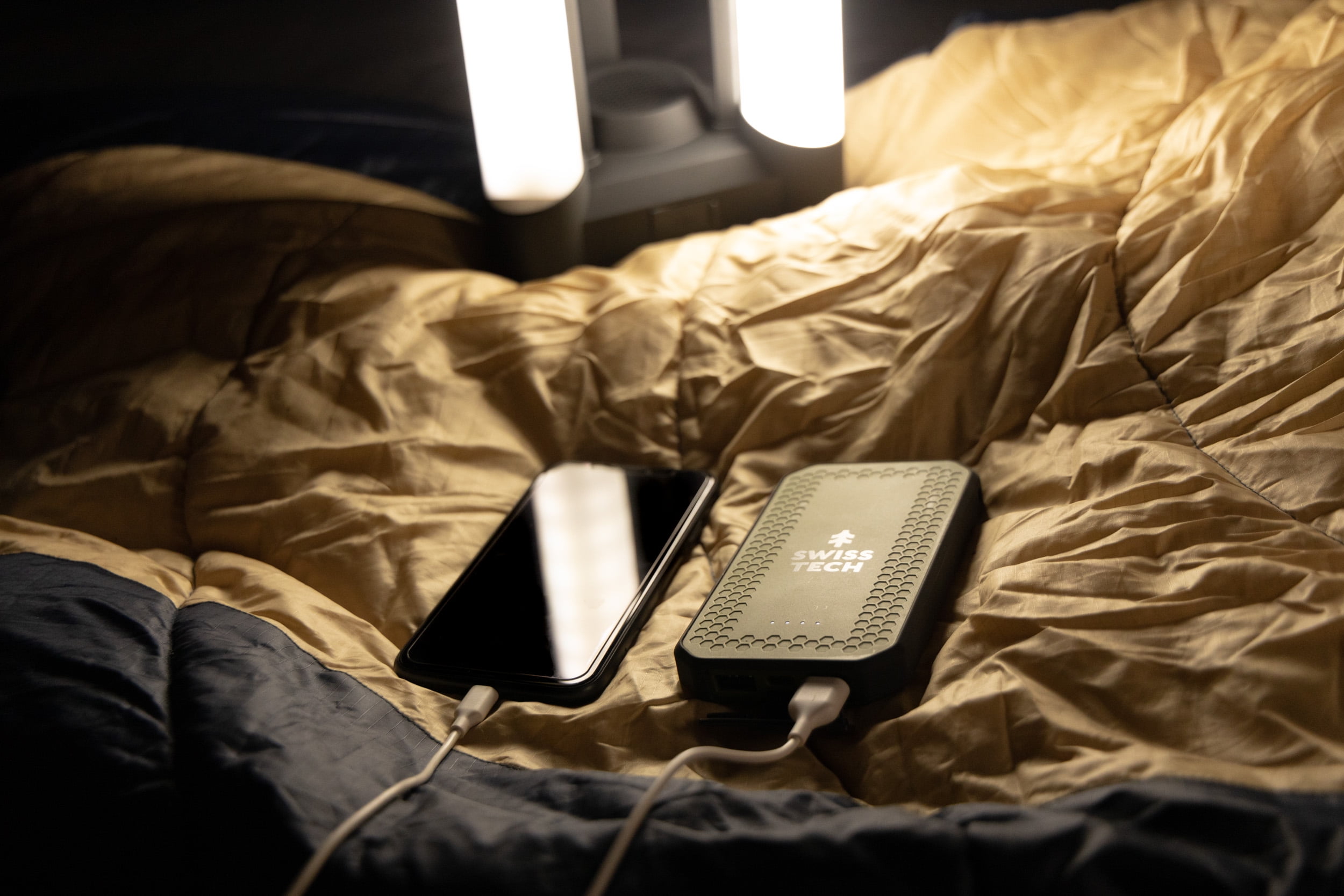 Swiss Tech Antreiben Power Bank with Dual USB