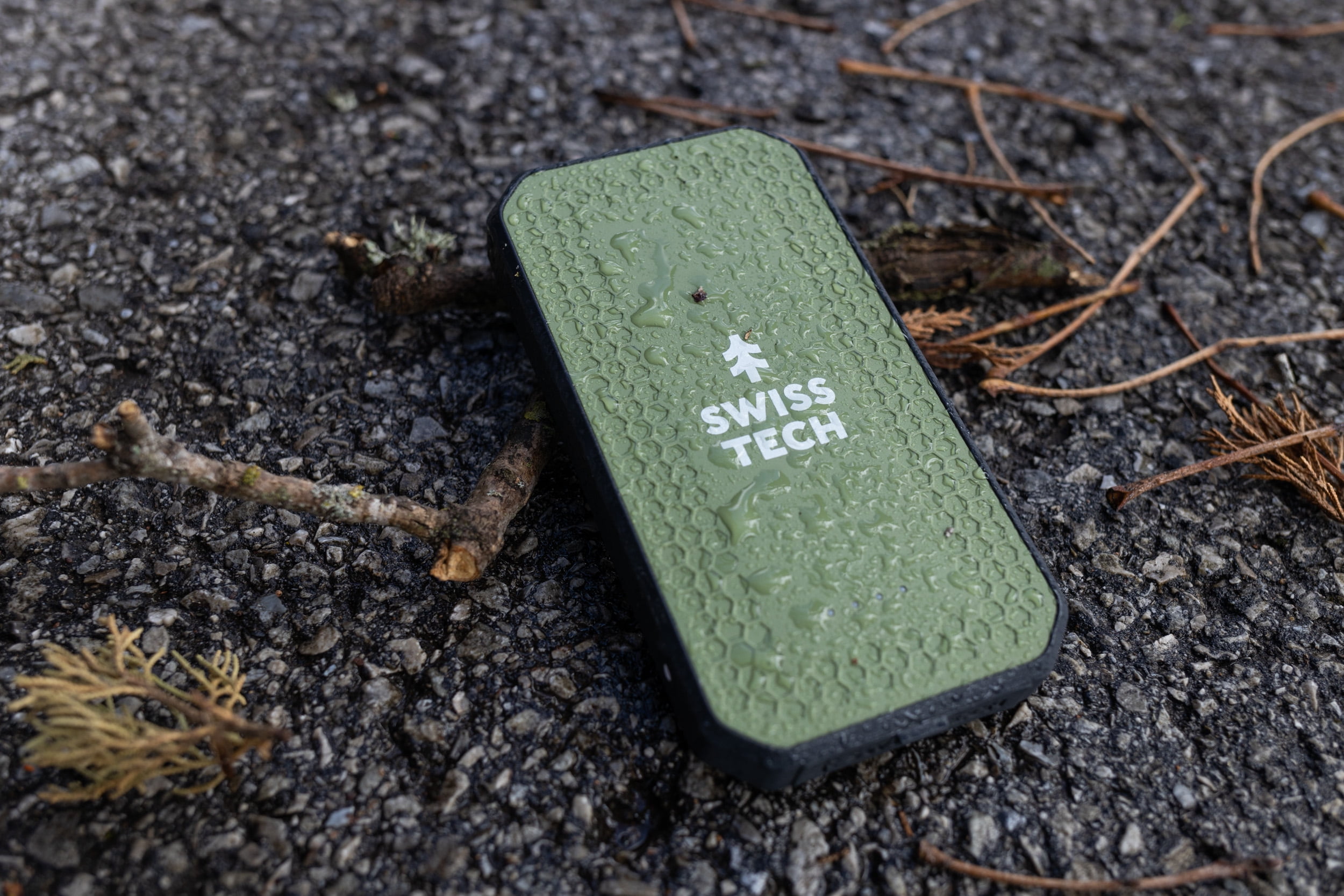 Swiss Tech Antreiben Power Bank with Dual USB