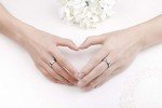 LAVUMO Couple's Promise Rings Set - Heart Design