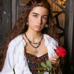 Mikovivi Wood Bead Necklace & Flower Earrings Set