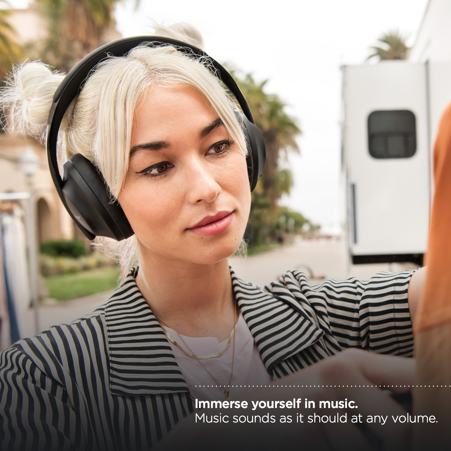 Bose 700 ANC Headphones - Black
