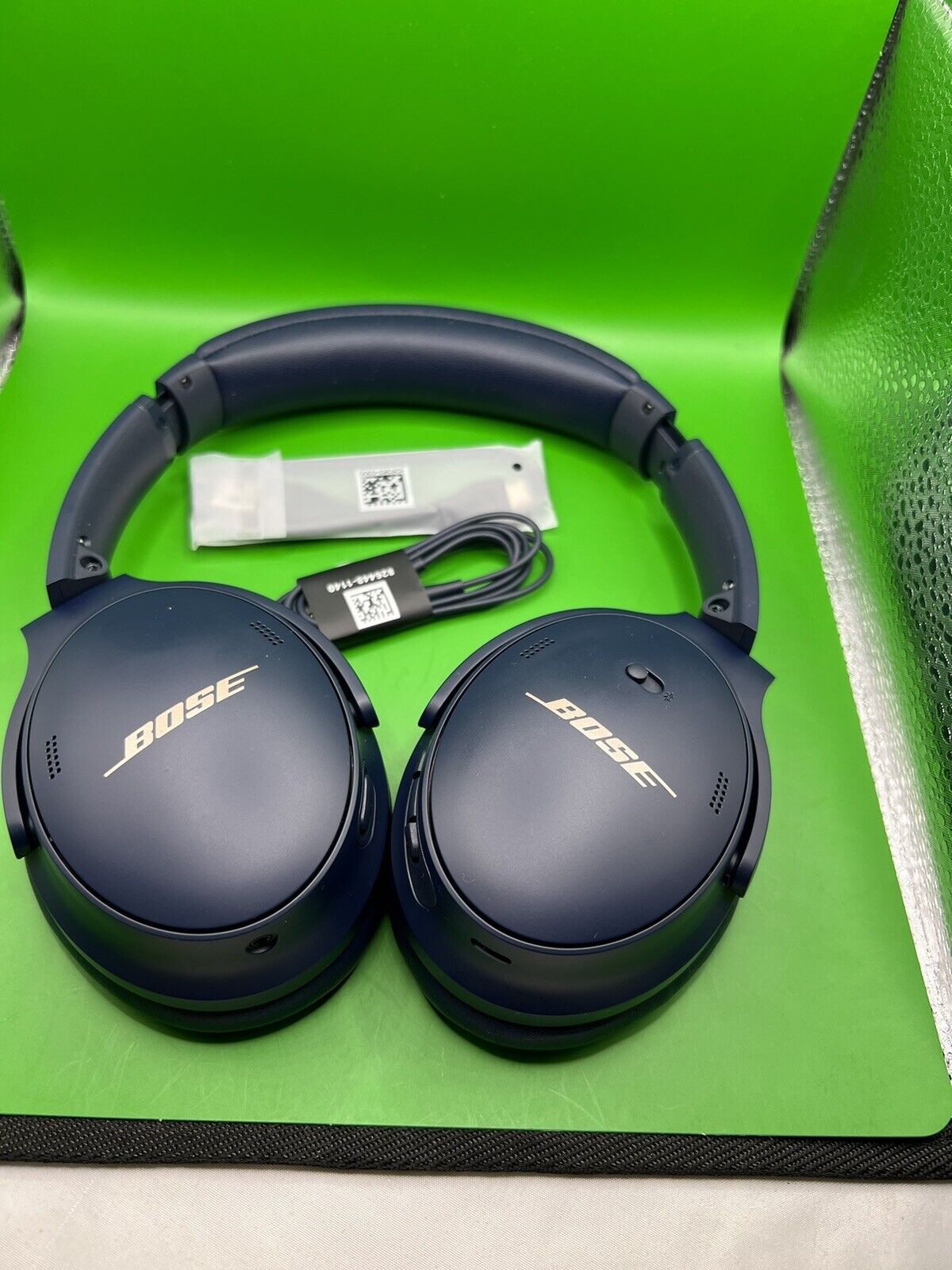 Bose QC35 II Wireless Over-Ear Headphones - Blue