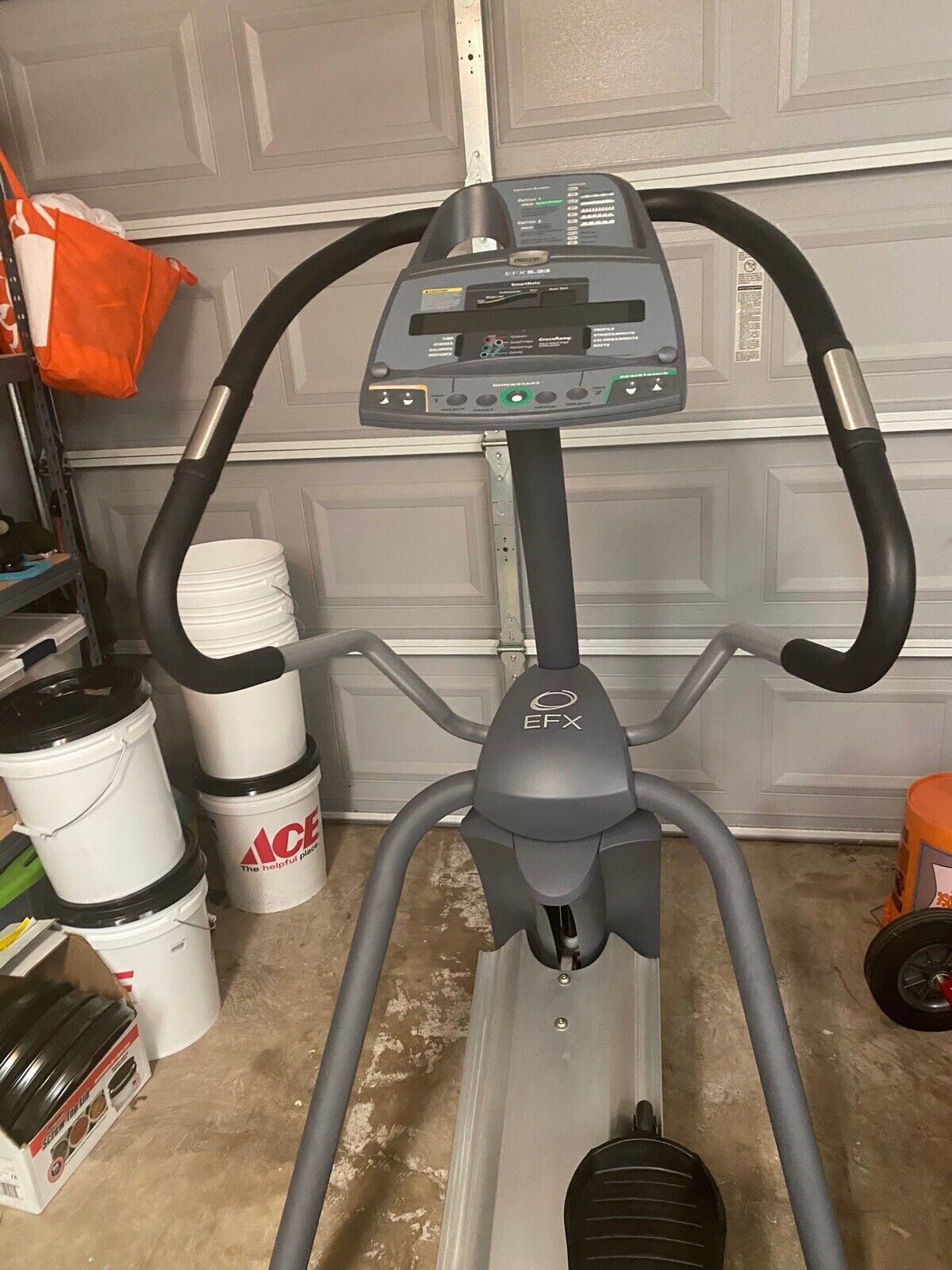 Precor EFX 5.23 Rear Drive Elliptical