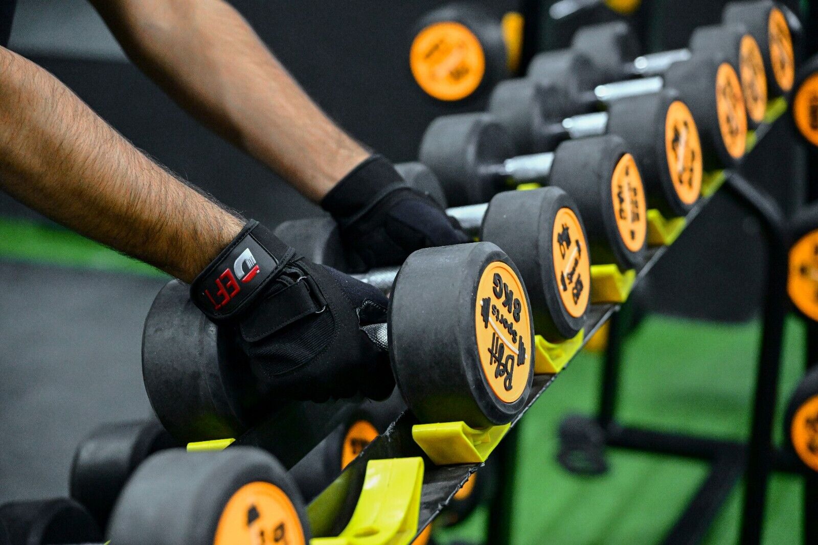 Weightlifting Gloves for Gym Bodybuilding and Exercise