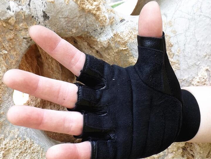 Exercise Gloves for Weight Lifting and Body Building