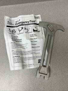 4-in-1 Emergency Prep Tool and Prybar Kit