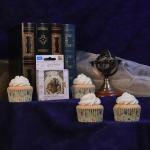 Hogwarts Foil-Lined Cupcake Cases - 30 Pack