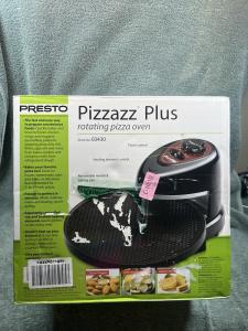 Presto Pizzazz Plus Rotating Pizza Oven 03430