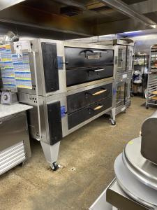 Bakers Pride Y602 Commercial Pizza Oven