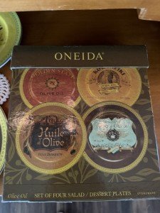 Oneida Olive Oils Salad & Dessert Plates - Set of 4