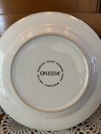 Oneida Olive Oils Salad & Dessert Plates - Set of 4