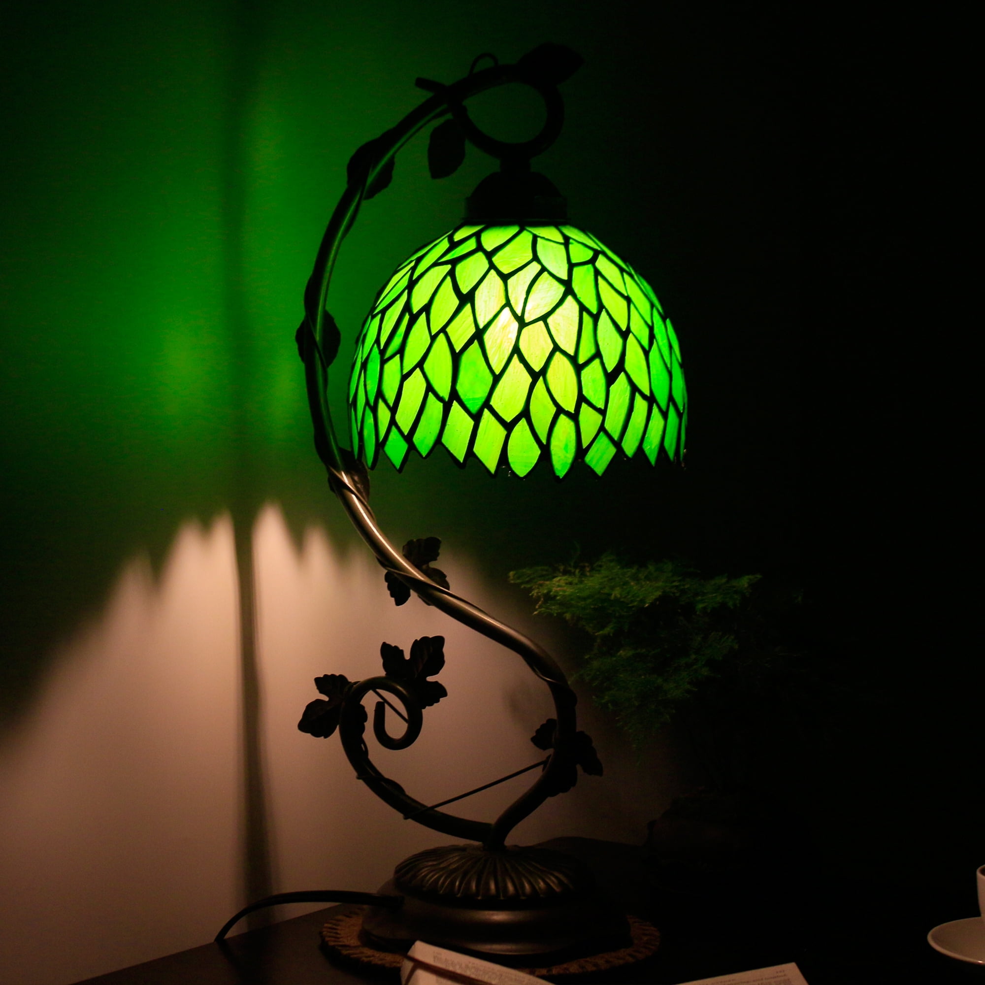 Stained Glass Tiffany Table Lamp with Leaf Base