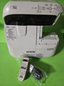 Epson BrightLink 575Wi H601a  3LCD Projector  Ultra Short Throw under 1600