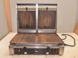 Cecilware Pro TSG2G Panini Grill for Food Trucks