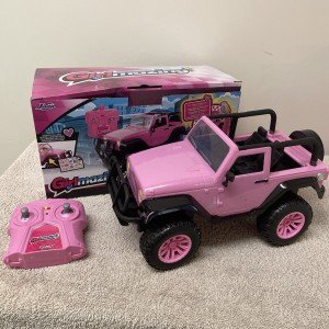 Jada Toys GIRLMAZING Pink Big Foot Jeep R/C
