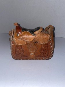 Retro Leather Saddle Bag β Perfect for Hiking