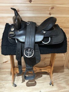 Big Horn Lightweight Western Trail Saddle & Pad