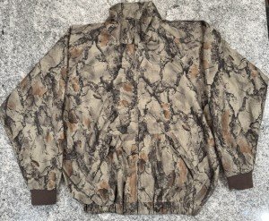 Lightweight Camouflage Hunting Jacket for Outdoors