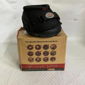 Cavallo ELB Hoof Boots for Trail Riding Size 2