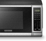 BLACK+DECKER 0.7 Cu.ft Digital Microwave Oven