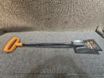 Fiskars 46 Inch Steel D-Handle Garden Spade