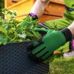 Touchscreen Gardening Gloves for All Seasons