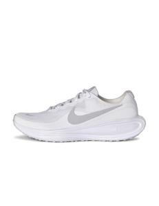 Nike Men's Revolution 8 Sneaker in White/Pure Platinum