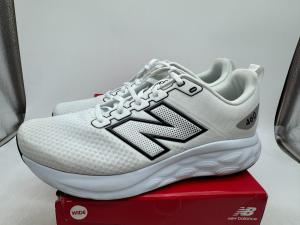 New Balance Men's 460 V4 Running Shoe, White/Ice Blue/Black, 13 X-Wide