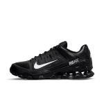 Nike Reax 8 Tr Sneakers in Black and White