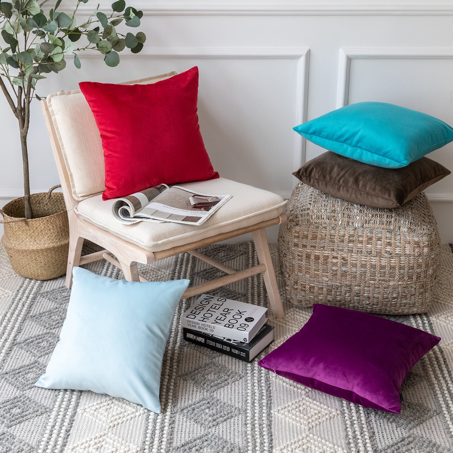 Dark Green Soft Velvet Decorative Throw Pillow 18