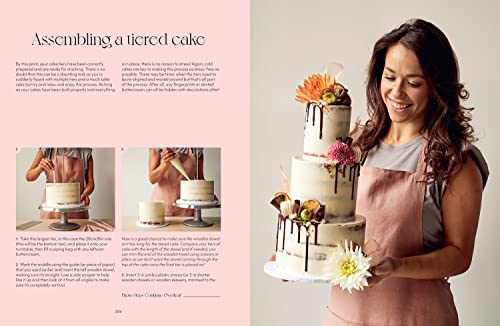 Georgia’s Cakes: A step-by-step baking guide packed with recipes, tips and tricks for the perfect cookbook gift